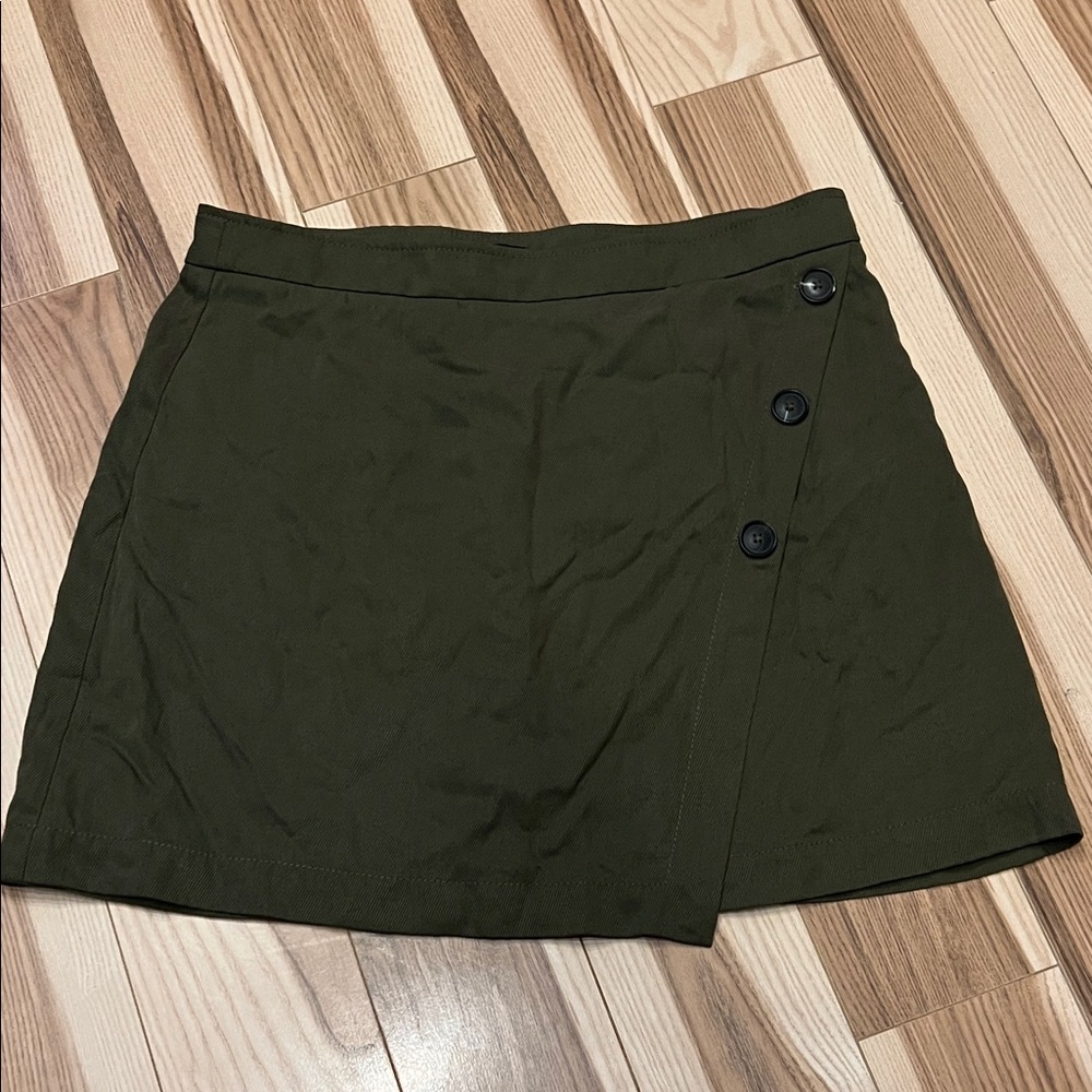 Banana Republic green skirt